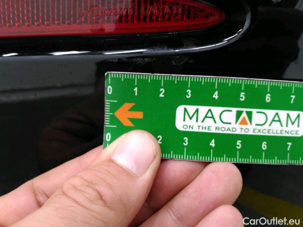  Mercedes  A-Klasse MERCEDES-BENZ Classe A Compact / 2018 / 5P / Berline A 250 e Business Line 8G-DCT #25