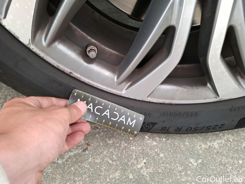  Bmw  X1 Série  xDrive 25 e Lounge 1.5 220CV BVA6 E6d #4