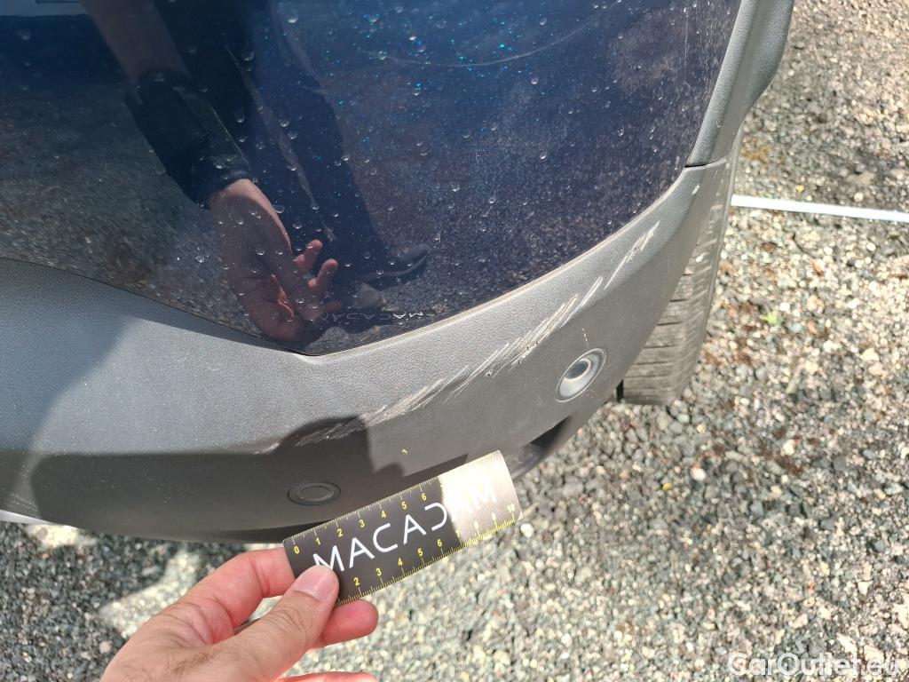  Renault  Captur RENAULT  / 2017 / 5P / Crossover Intens TCe 150 EDC FAP #3