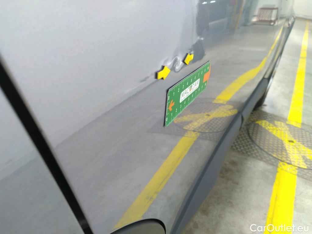  Peugeot  3008  Active Business 1.5 HDi 130CV BVA8 E6dT #23