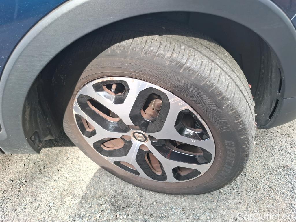  Renault  Captur RENAULT  / 2017 / 5P / Crossover Intens TCe 150 EDC FAP #7