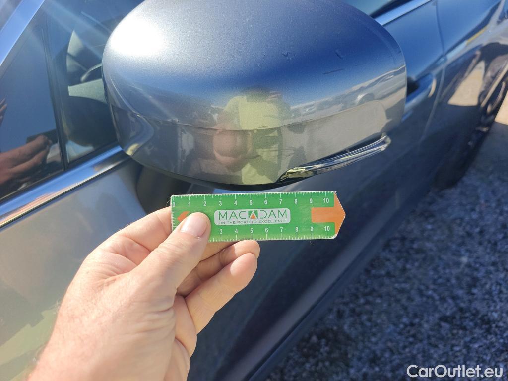  Volvo  XC60 VOLVO  / 2017 / 5P / todoterreno 2.0 T8 AWD Business Plus Auto #13