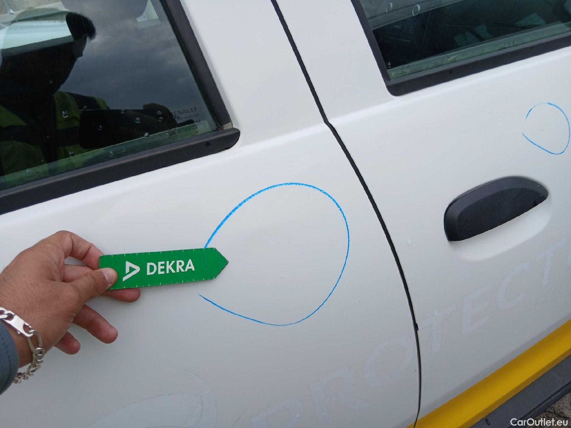  Dacia  Duster DACIA  / 2018 / 5P / todoterreno Essential Blue dCi 85kW (115CV) 4X4 #36