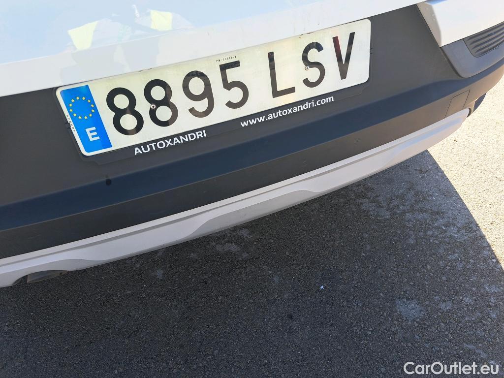  Renault  Captur RENAULT  / 2019 / 5P / todoterreno Intens TCe 90 (AC) #13