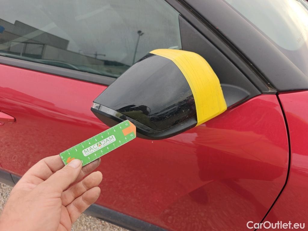  Citroen  C4  Berlina Feel Pack 1.2 PureTech 130CV AT8 E6d #4