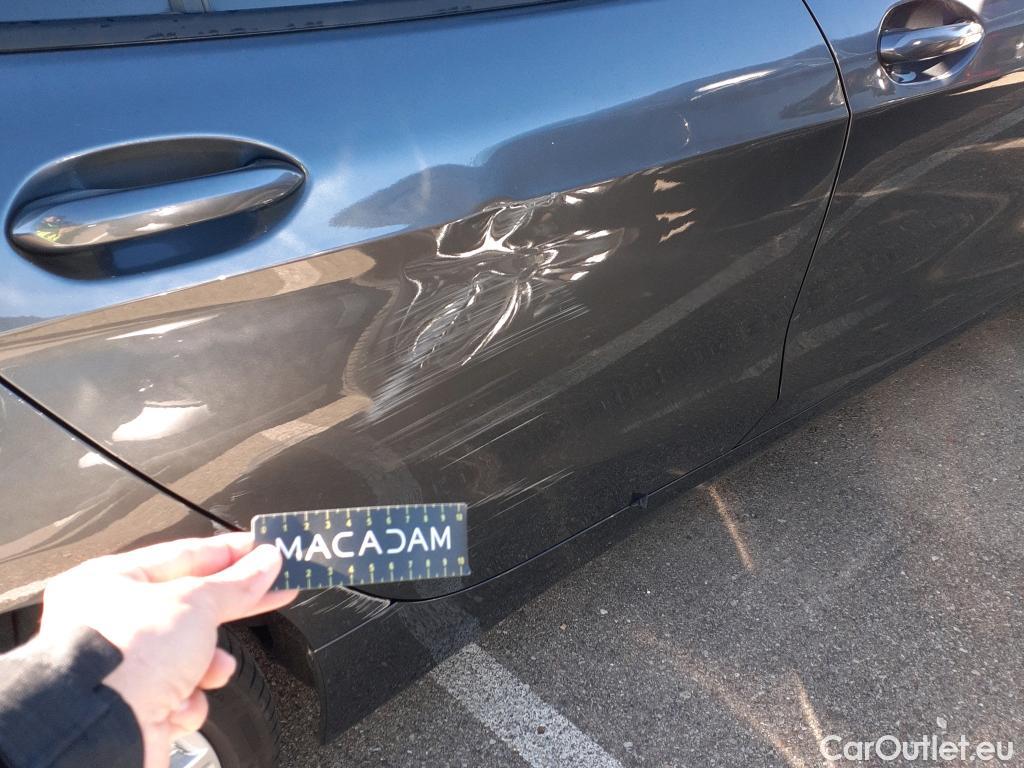  Bmw  Serie 1 BMW  / 2019 / 5P / berlina con portón 118i #3