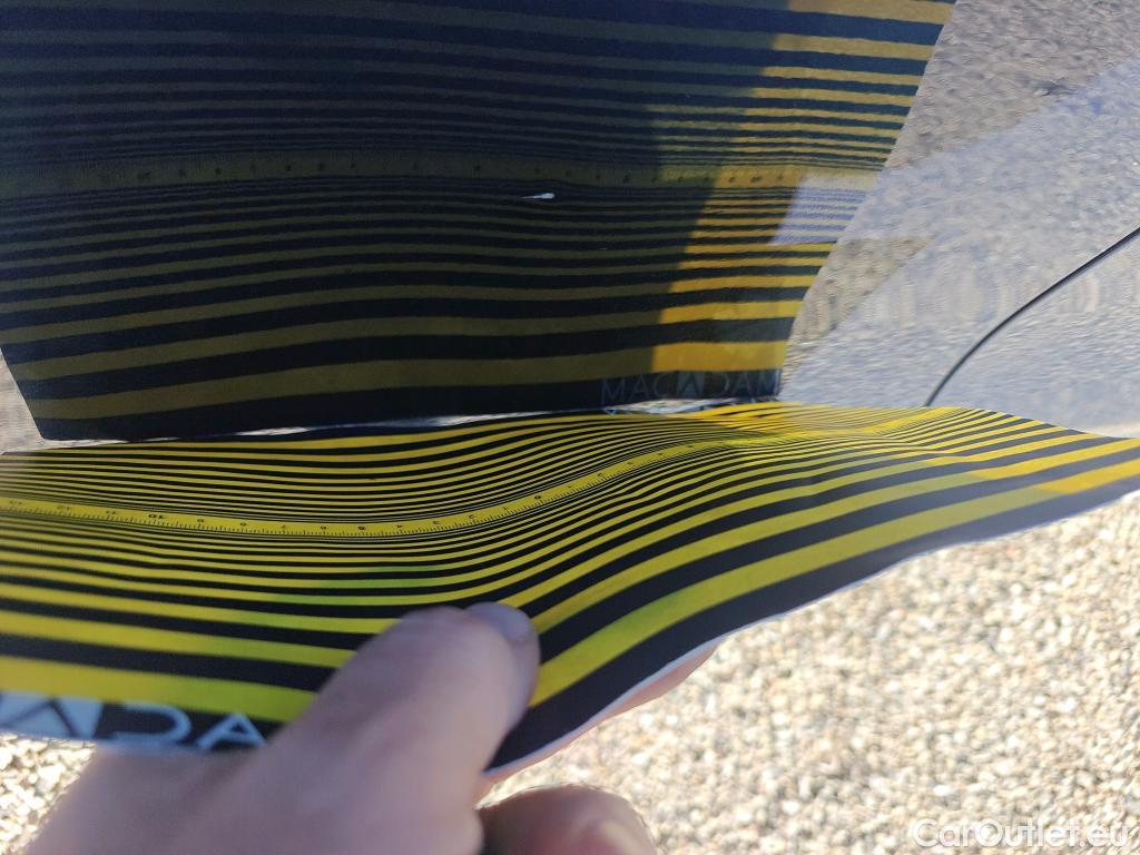  Mercedes  GLA MERCEDES-BENZ  / 2020 / 5P / todoterreno  200 D #6