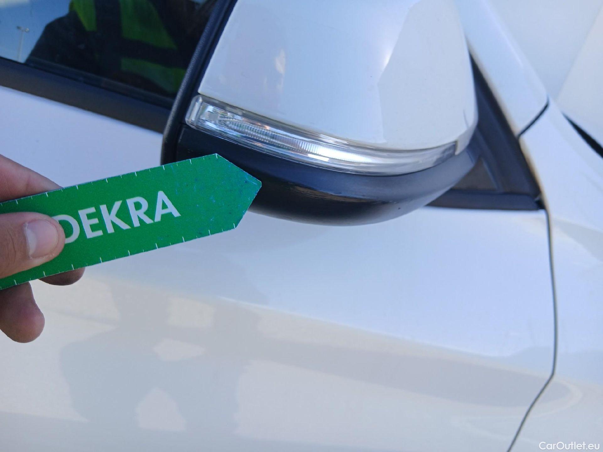  Bmw  X1 BMW  / 2019 / 5P / todoterreno sDrive18dA Corporate (AC4) #16