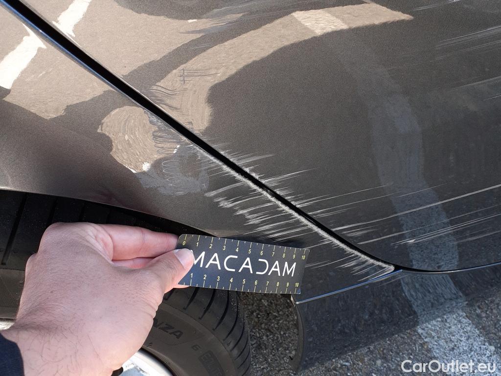  Bmw  Serie 1 BMW  / 2019 / 5P / berlina con portón 118i #7