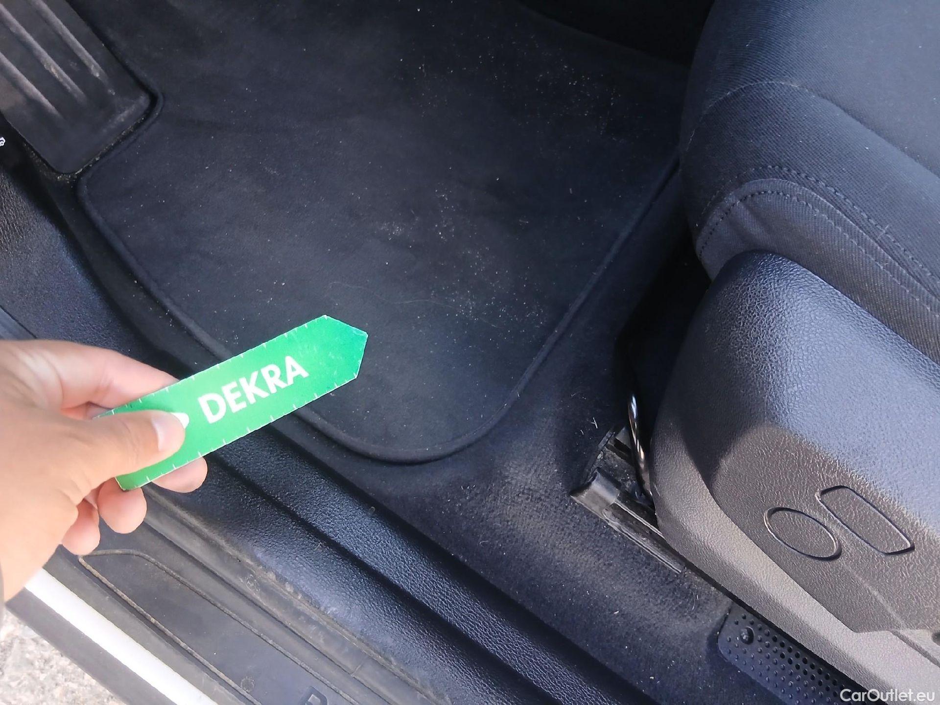  Bmw  X1 BMW  / 2019 / 5P / todoterreno sDrive18dA Corporate (AC4) #3