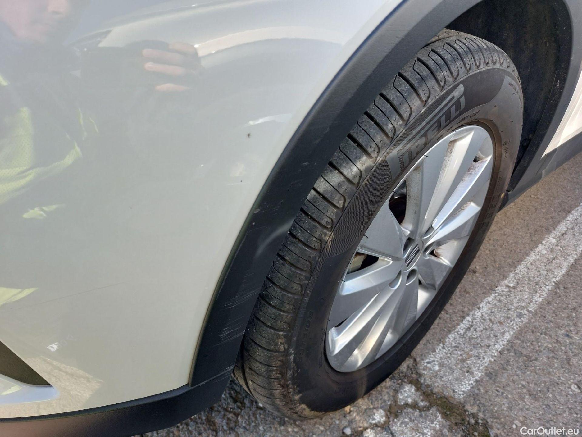  Seat  Arona SEAT  / 2017 / 5P / todoterreno 1.0 TSI 81kW (110CV) Style Plus (AC) #4