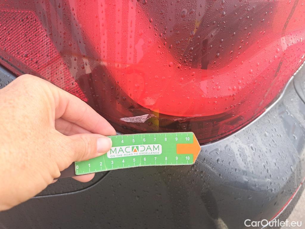  Bmw  X2 BMW  / 2017 / 5P / todoterreno sDrive18d (AC) #21