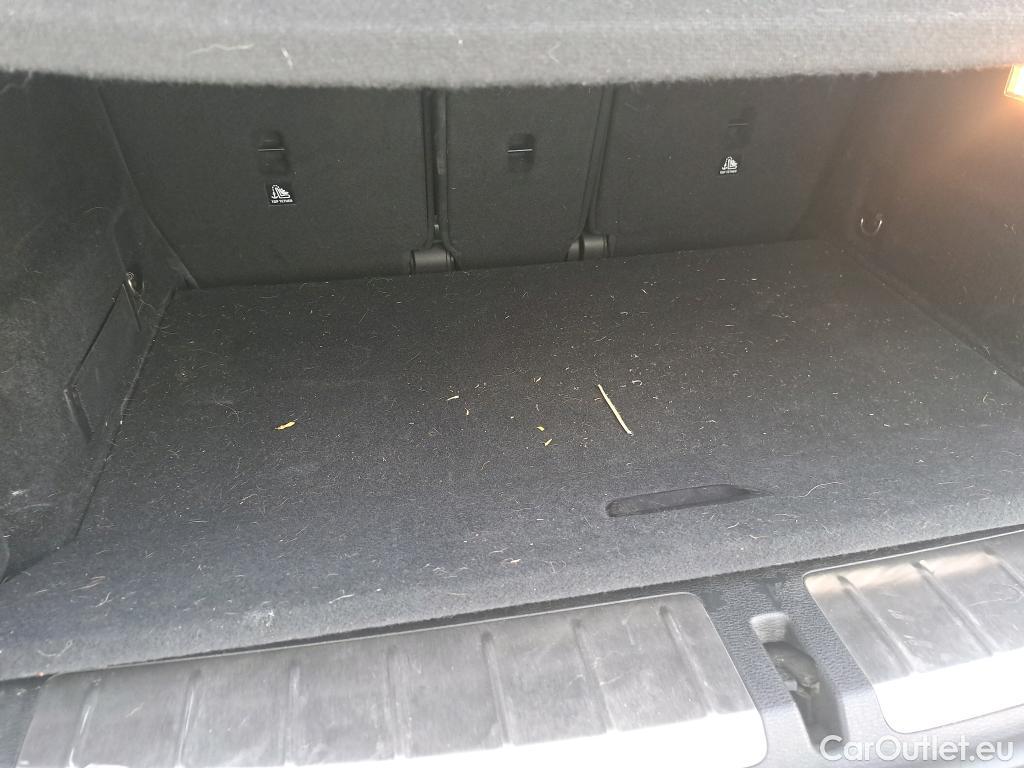  Bmw  X2 BMW  / 2017 / 5P / todoterreno sDrive18d (AC) #8