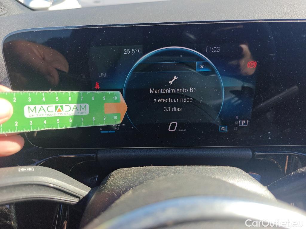  Mercedes  GLA MERCEDES-BENZ  / 2020 / 5P / todoterreno  200 D #16