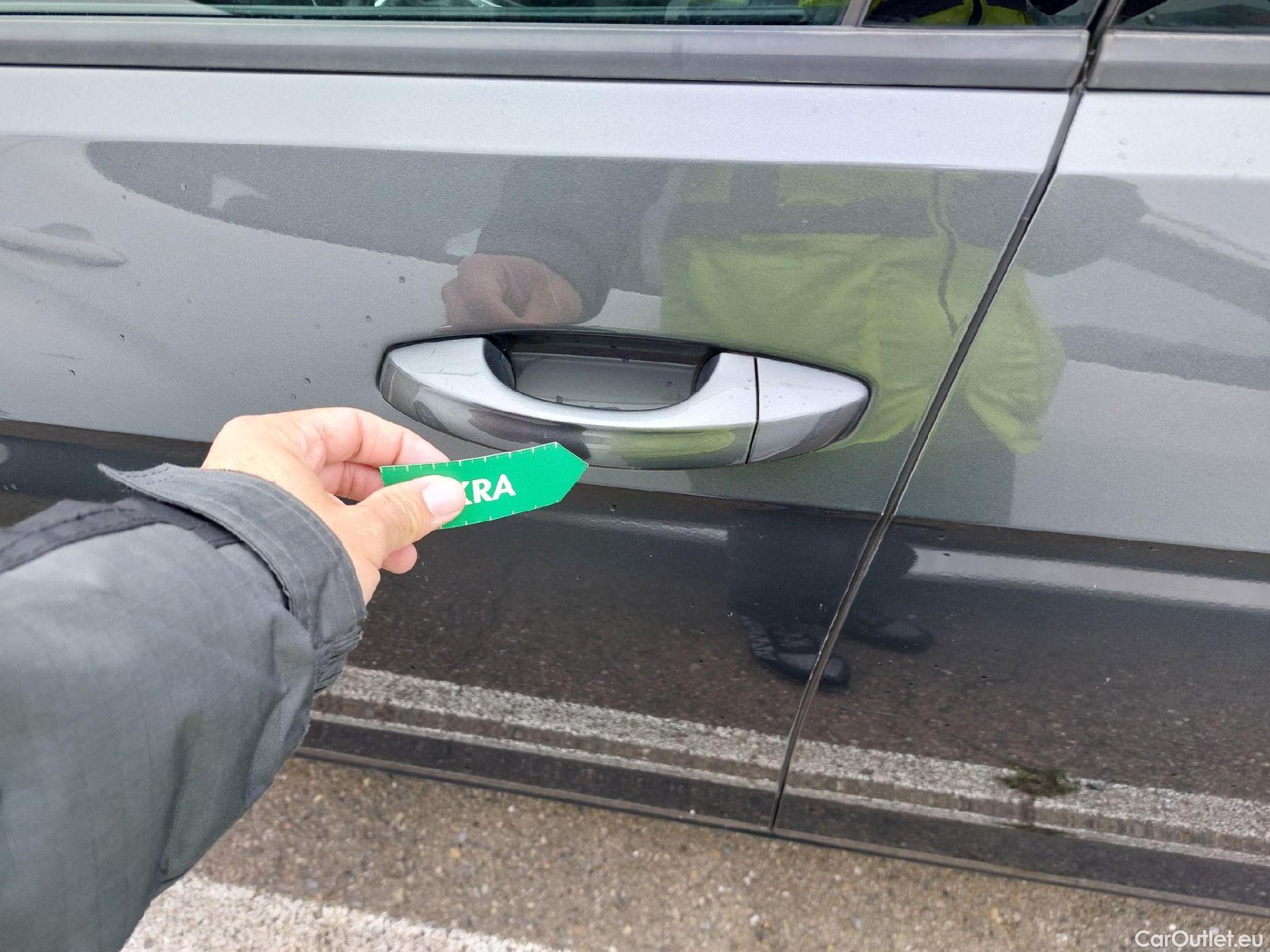  Volkswagen  Golf  VOLKSWAGEN / 2016 / 5P / berlina con portón Advance 1.5 TSI EVO 110kW (150CV) DSG #10