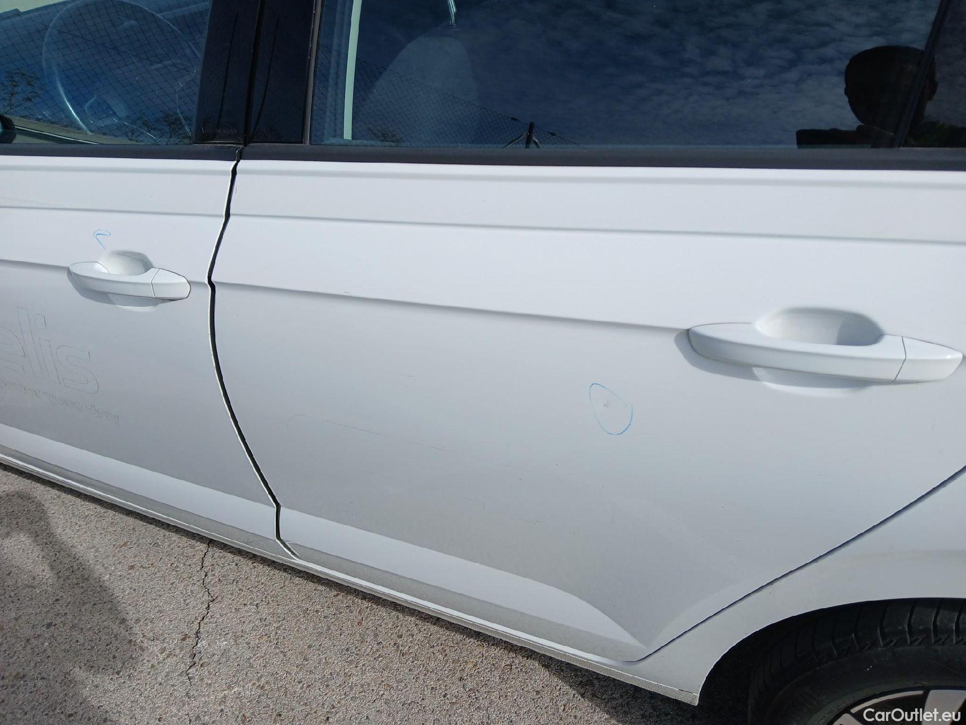  Volkswagen  Polo VOLKSWAGEN  / 2021 / 5P / berlina con portón Life 1.0 TSI 70kW (95CV) #15