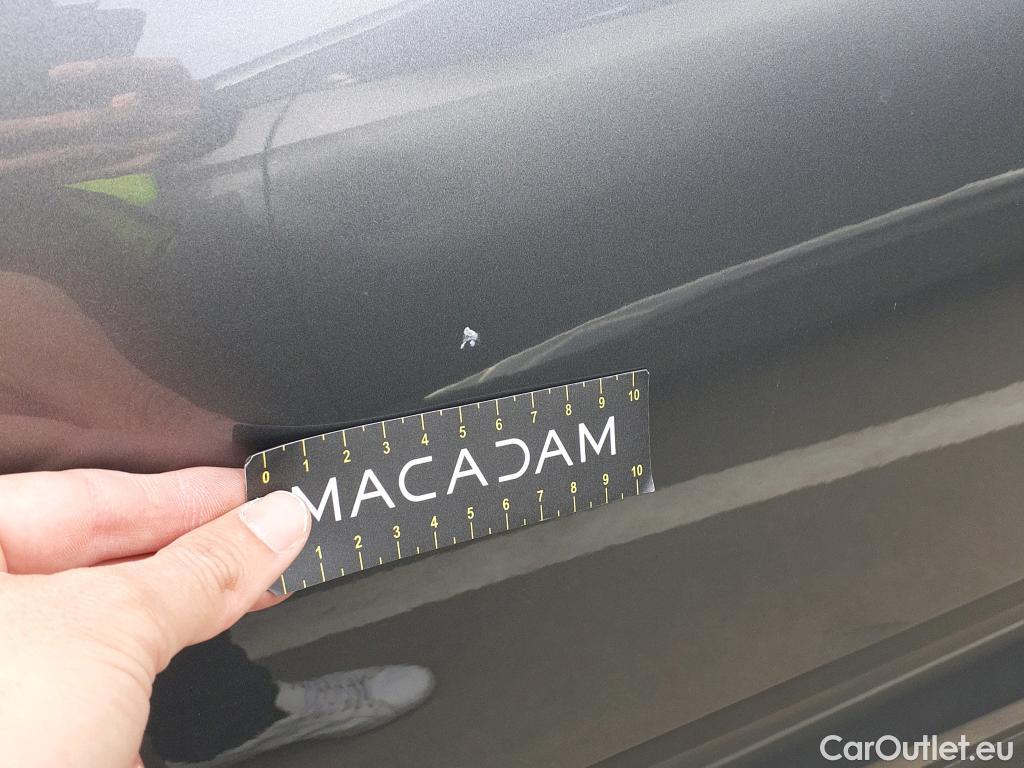  Volvo  XC60 VOLVO  / 2017 / 5P / todoterreno 2.0 T4 Momentum Auto #24