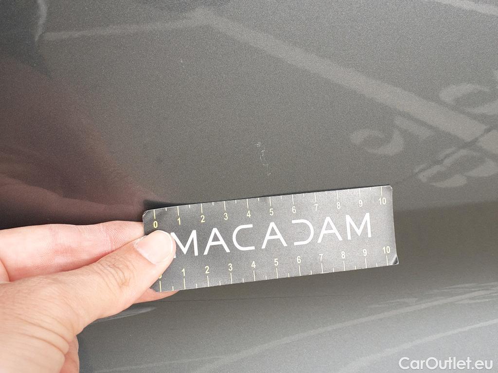  Volvo  XC60 VOLVO  / 2017 / 5P / todoterreno 2.0 T4 Momentum Auto #4