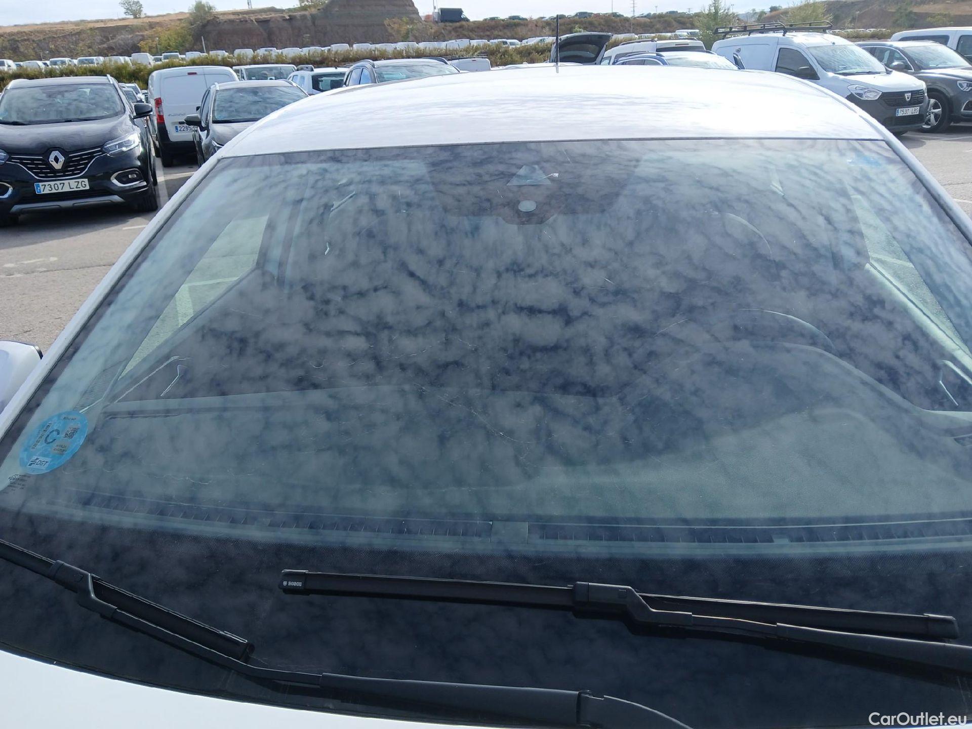  Volkswagen  Polo VOLKSWAGEN  / 2021 / 5P / berlina con portón Life 1.0 TSI 70kW (95CV) #10