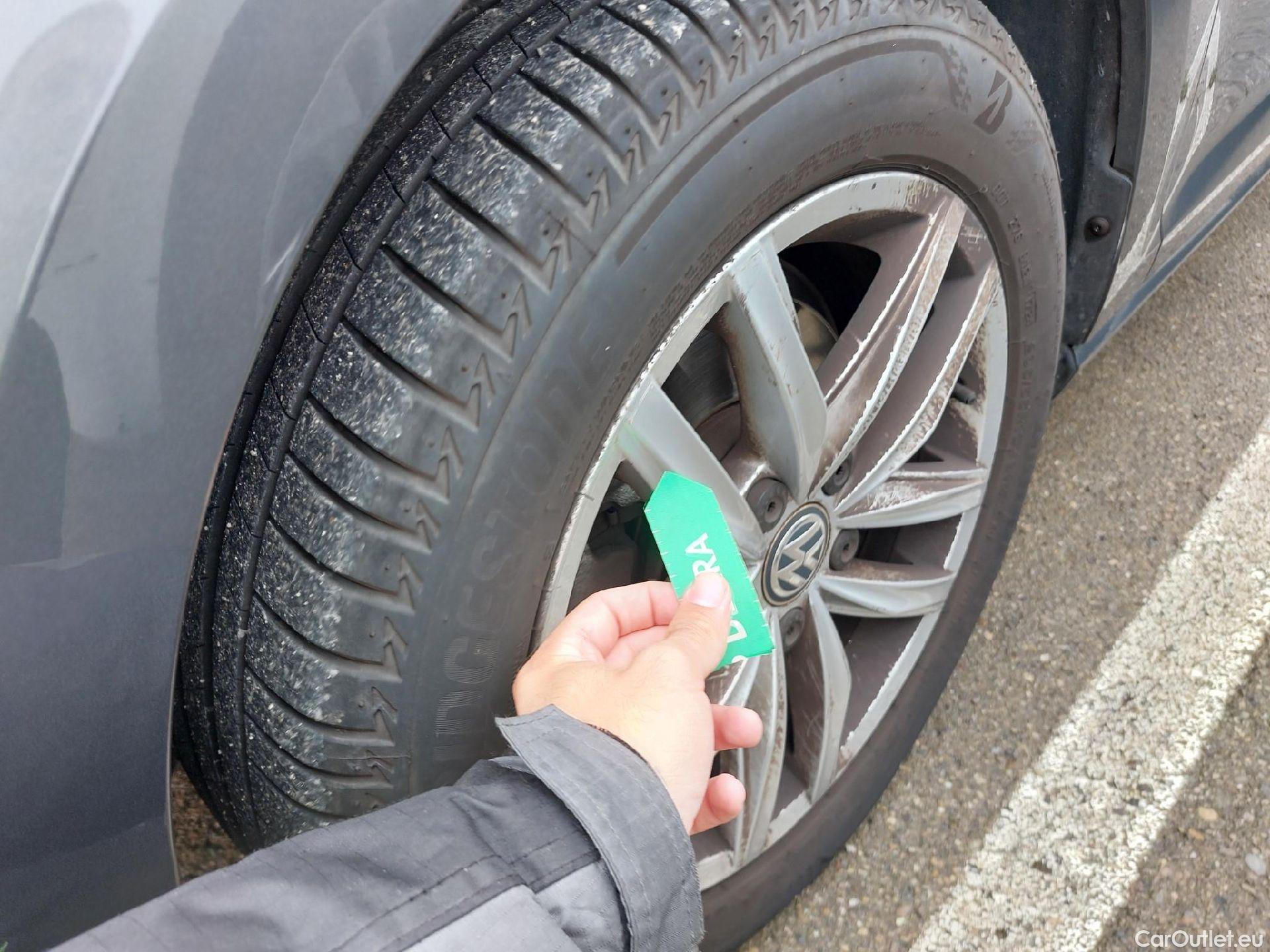  Volkswagen  Golf  VOLKSWAGEN / 2016 / 5P / berlina con portón Advance 1.5 TSI EVO 110kW (150CV) DSG #6