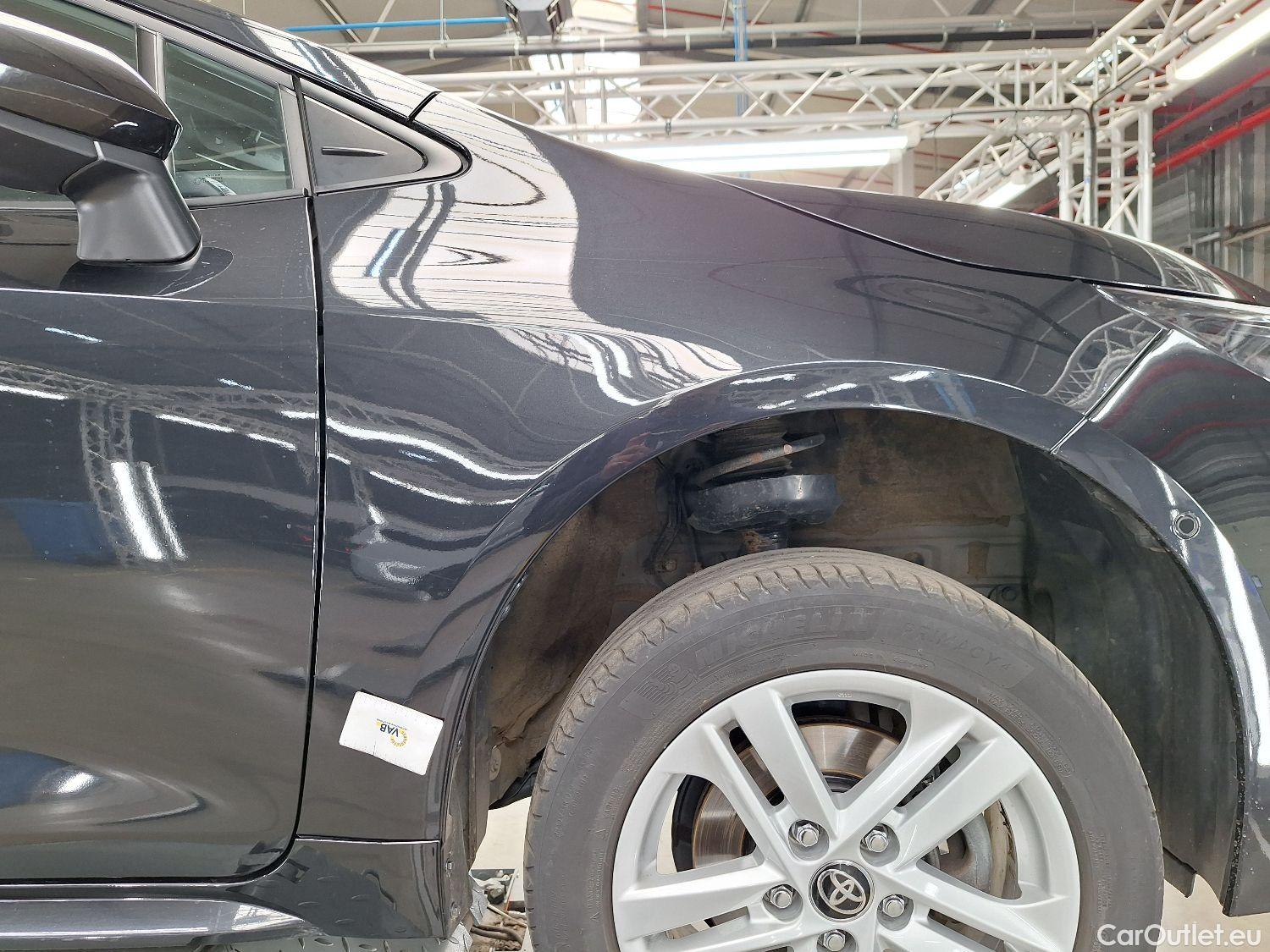  Toyota  Corolla Toyota,  TS '19, Toyota  Touring Sports 1.8 Hybrid Dynamic e #15