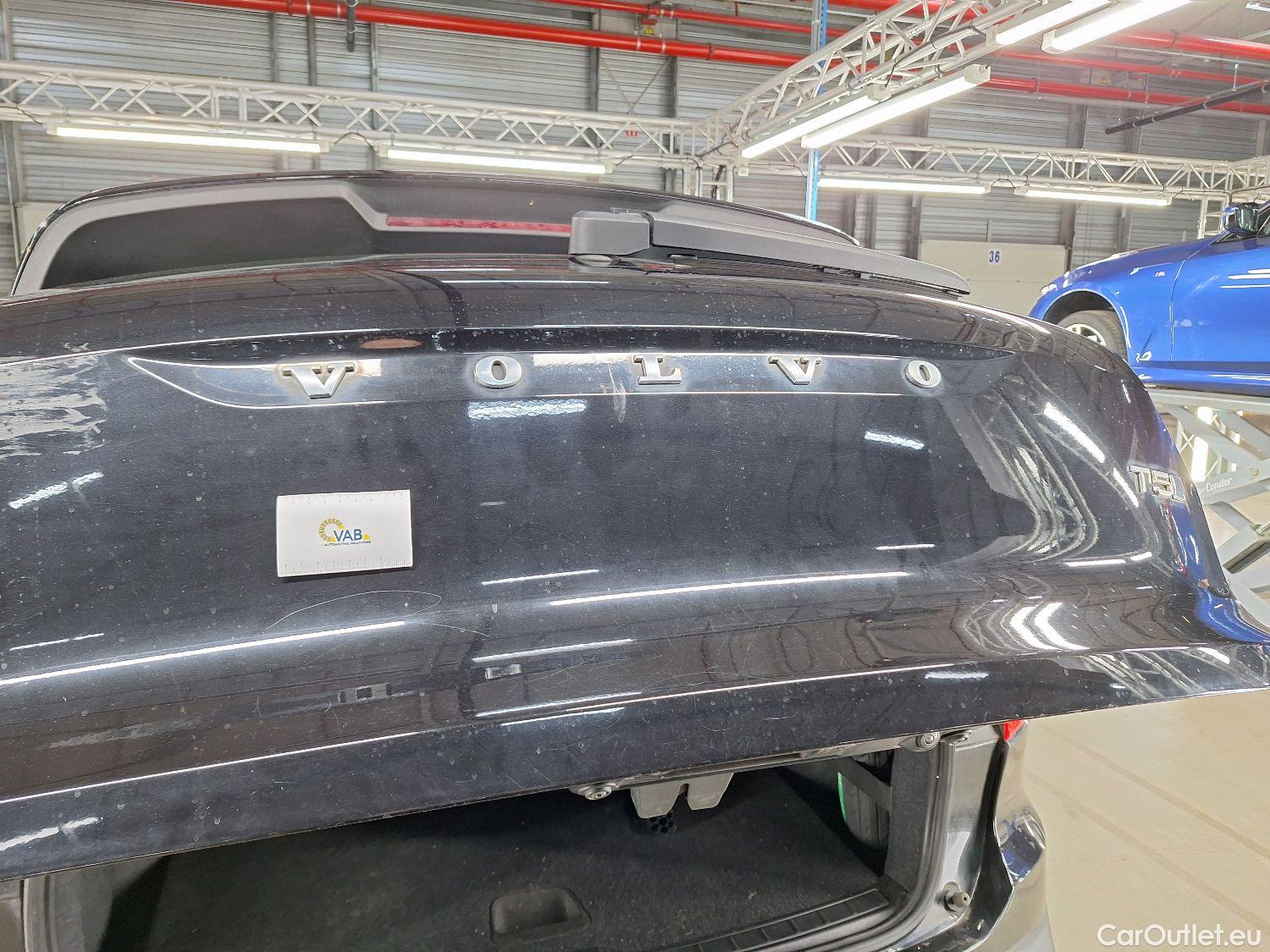  Volvo  XC 40 Volvo, XC40 '17, Volvo XC40 T5 Twin Engine Momentum Pro 5d #40