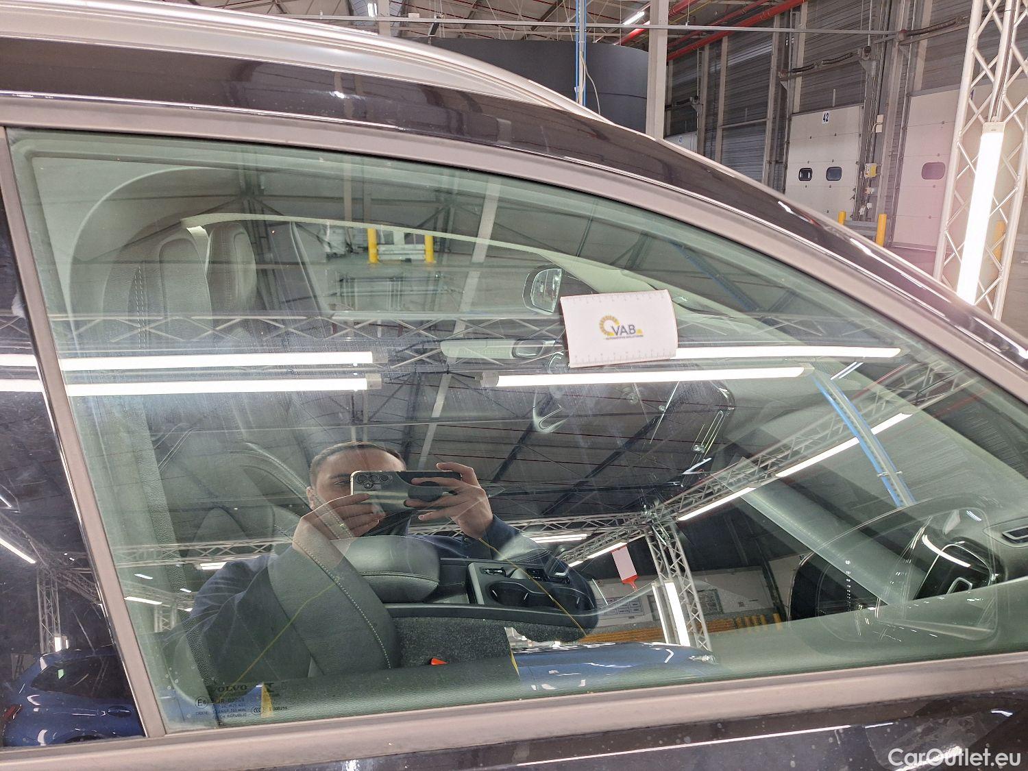  Volvo  XC 40 Volvo, XC40 '17, Volvo XC40 T5 Twin Engine Momentum Pro 5d #38