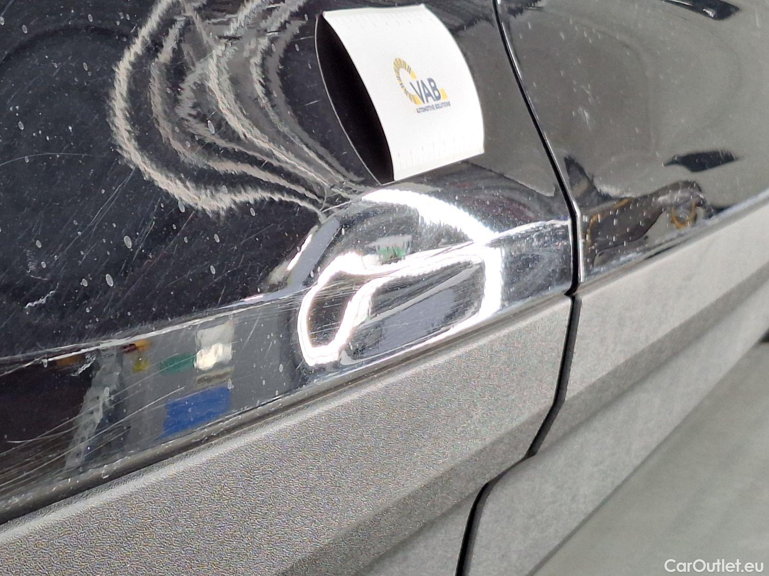  Volvo  XC 40 Volvo, XC40 '17, Volvo XC40 T5 Twin Engine Momentum Pro 5d #26