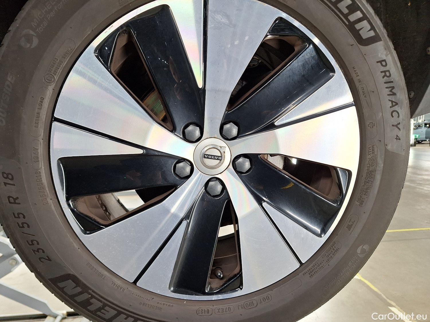  Volvo  XC 40 Volvo, XC40 '17, Volvo XC40 T5 Twin Engine Momentum Pro 5d #7