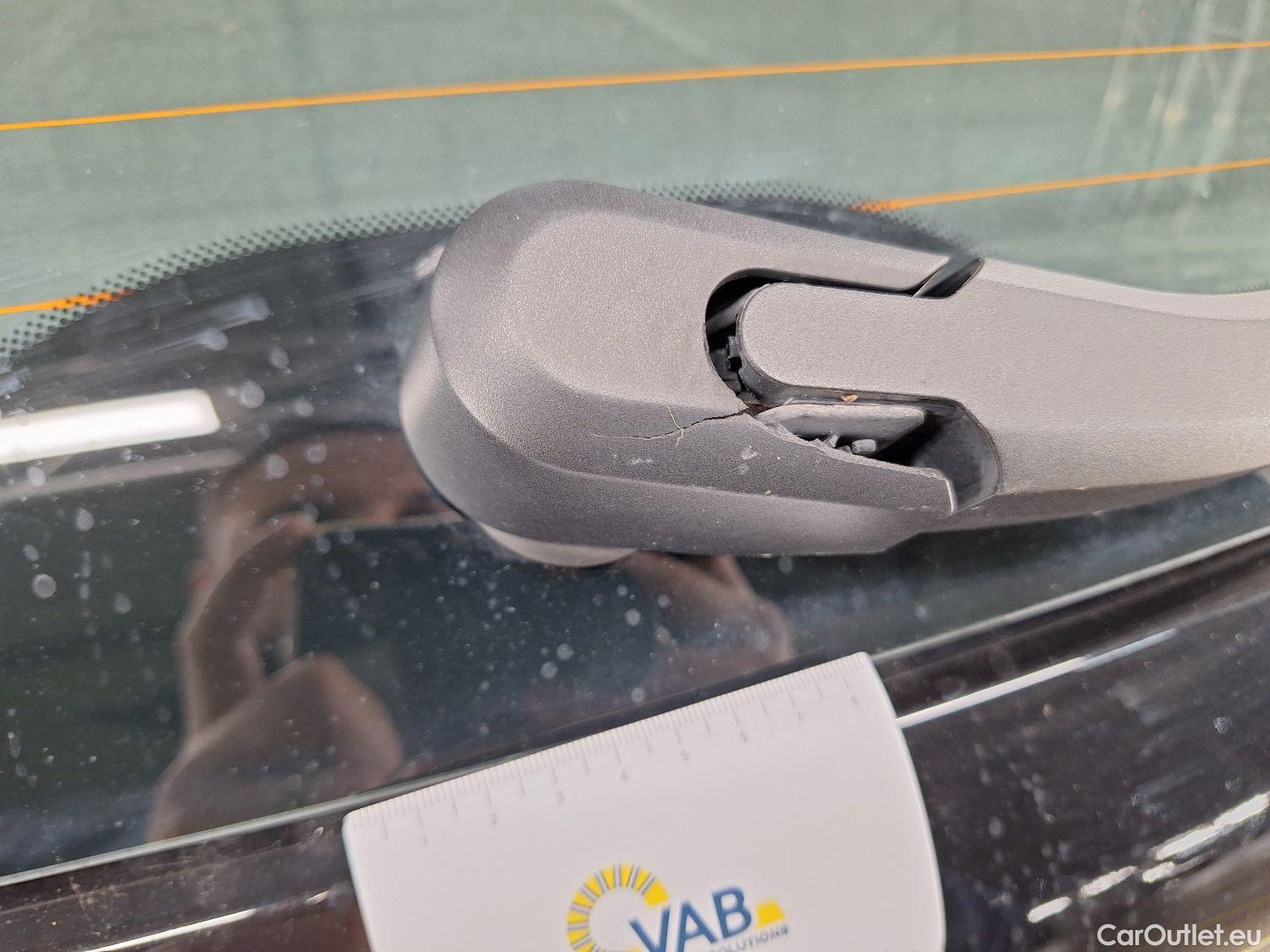  Volvo  XC 40 Volvo, XC40 '17, Volvo XC40 T5 Twin Engine Momentum Pro 5d #45