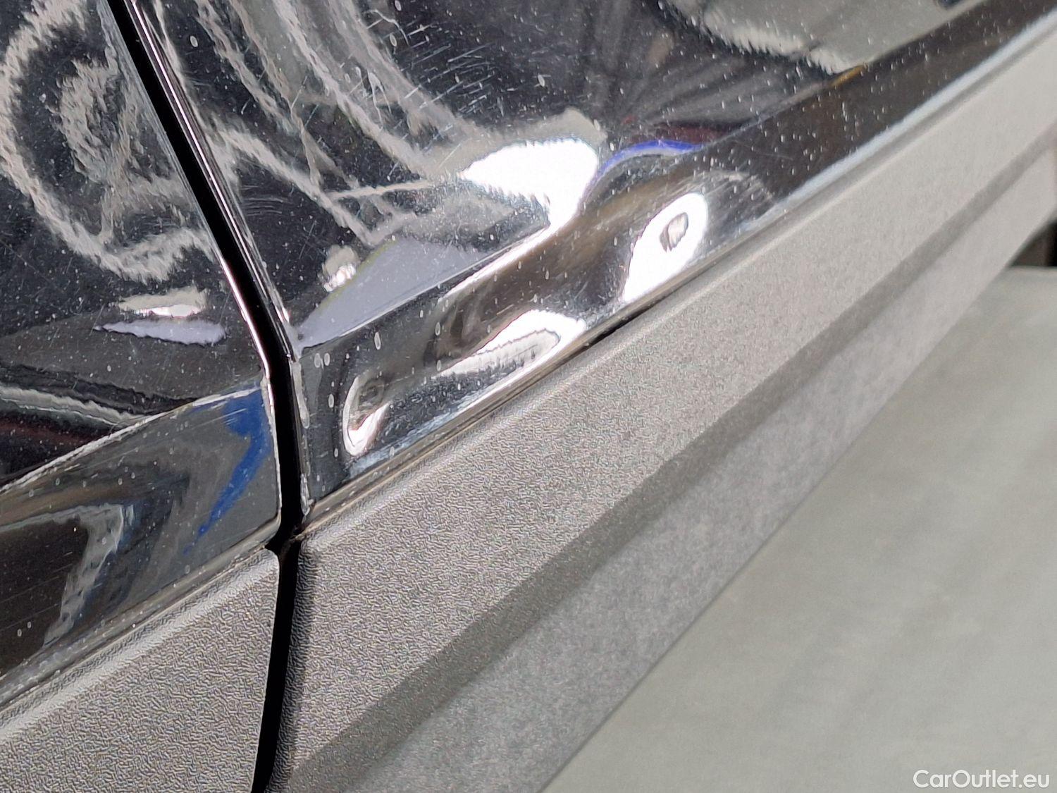  Volvo  XC 40 Volvo, XC40 '17, Volvo XC40 T5 Twin Engine Momentum Pro 5d #29