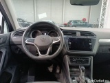  Volkswagen  Tiguan VOLKSWAGEN  DIESEL - 2021 2.0 TDI 150 SCR Life BMT DSG 5d #9