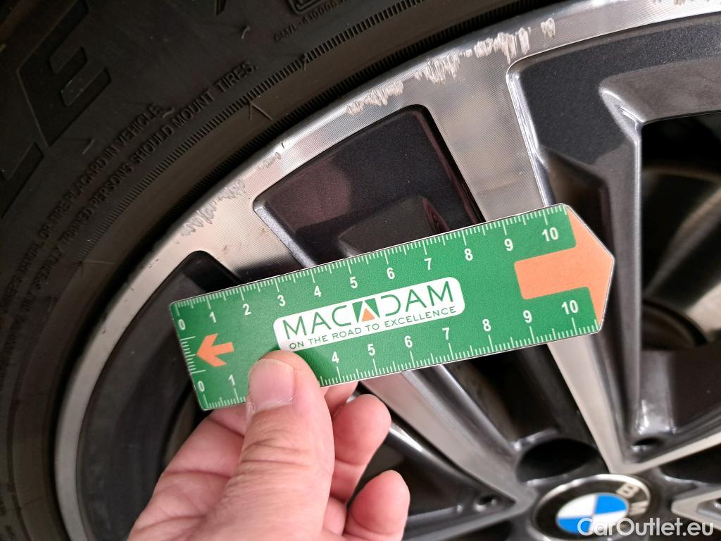  Bmw  Serie 1 BMW Série 1 / 2019 / 5P / Berline 116i DKG7 Business Design #8