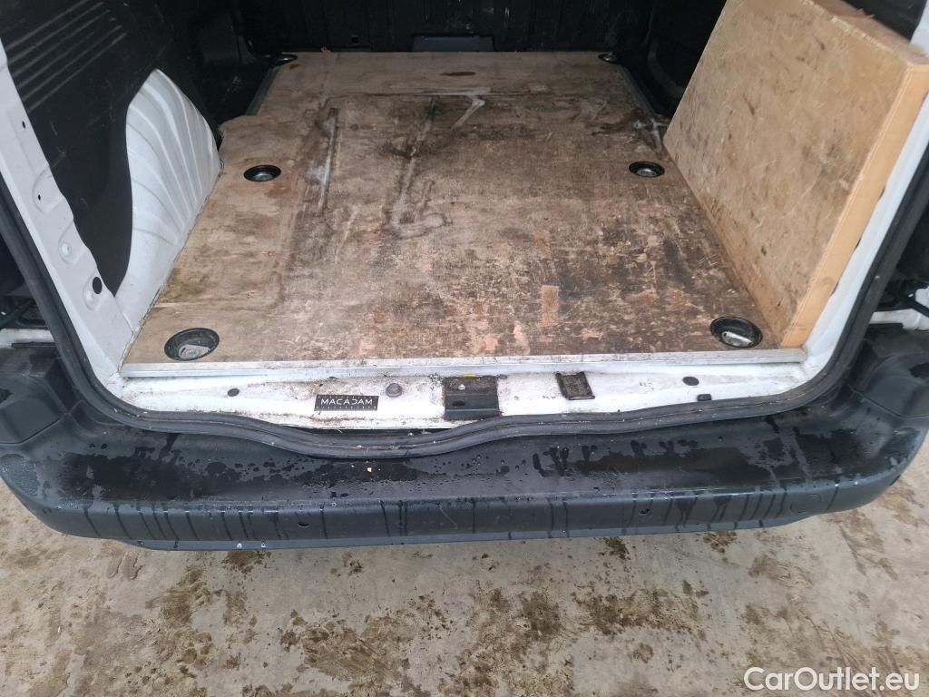  Citroen  Berlingo  Fourgon Club M 650 1.5 BlueHDi 100CV BVM5 E6dT #58