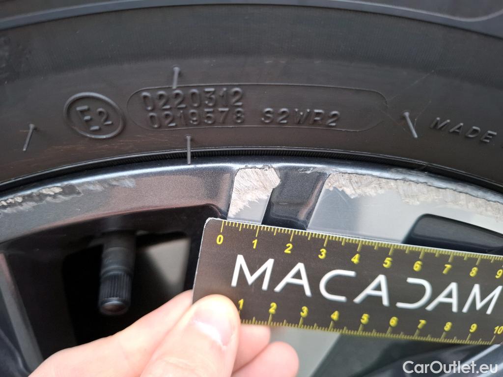  Hyundai  Tucson HYUNDAI  / 2020 / 5P / SUV 1.6 HYBRID 230 CREATIVE #17