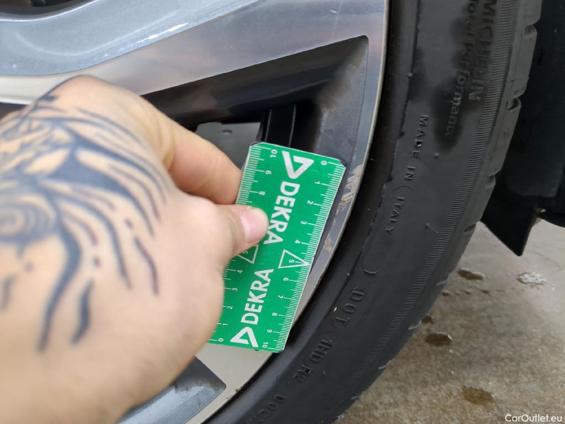  Bmw  X1 Série  sDrive 18 i xLine 1.5 140CV BVA7 E6dT #3