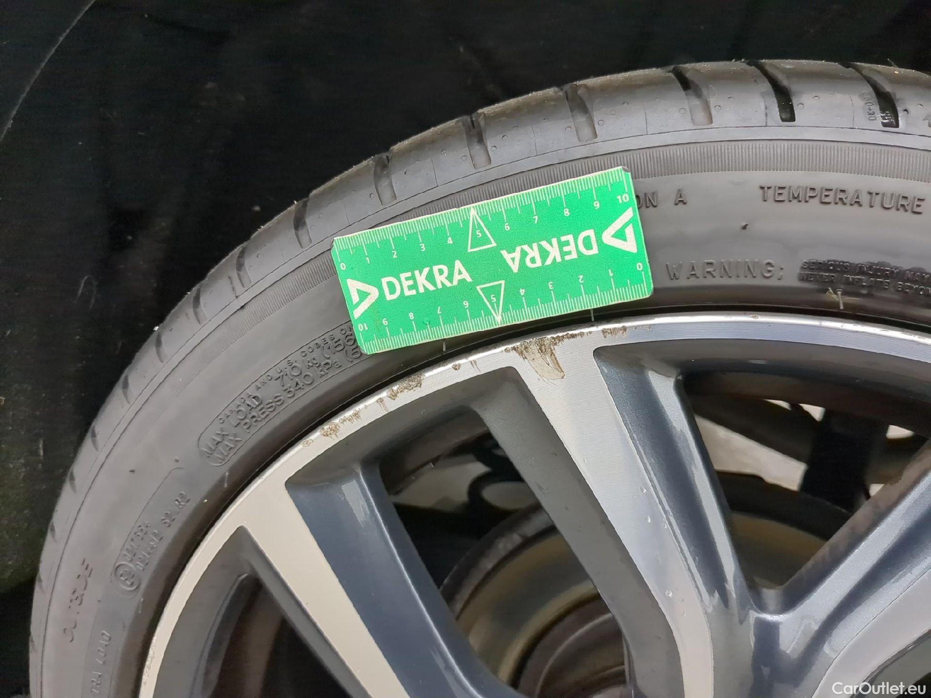  Bmw  X1 Série  sDrive 18 i xLine 1.5 140CV BVA7 E6dT #11