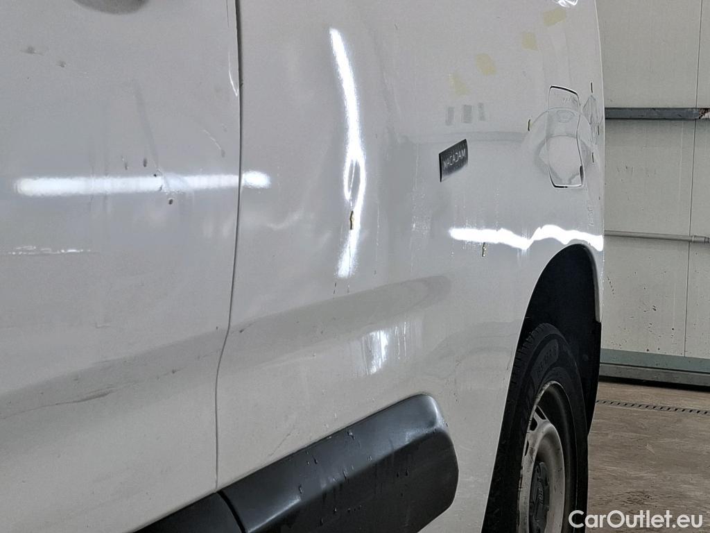  Citroen  Berlingo  Fourgon Club M 650 1.5 BlueHDi 100CV BVM5 E6dT #7