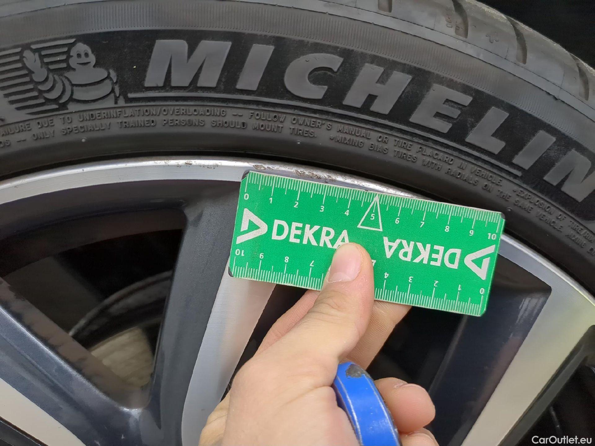  Bmw  X1 Série  sDrive 18 i xLine 1.5 140CV BVA7 E6dT #1