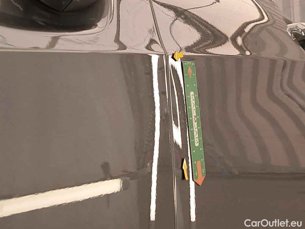  Bmw  Serie 1 BMW Série 1 / 2019 / 5P / Berline 116i DKG7 Business Design #1