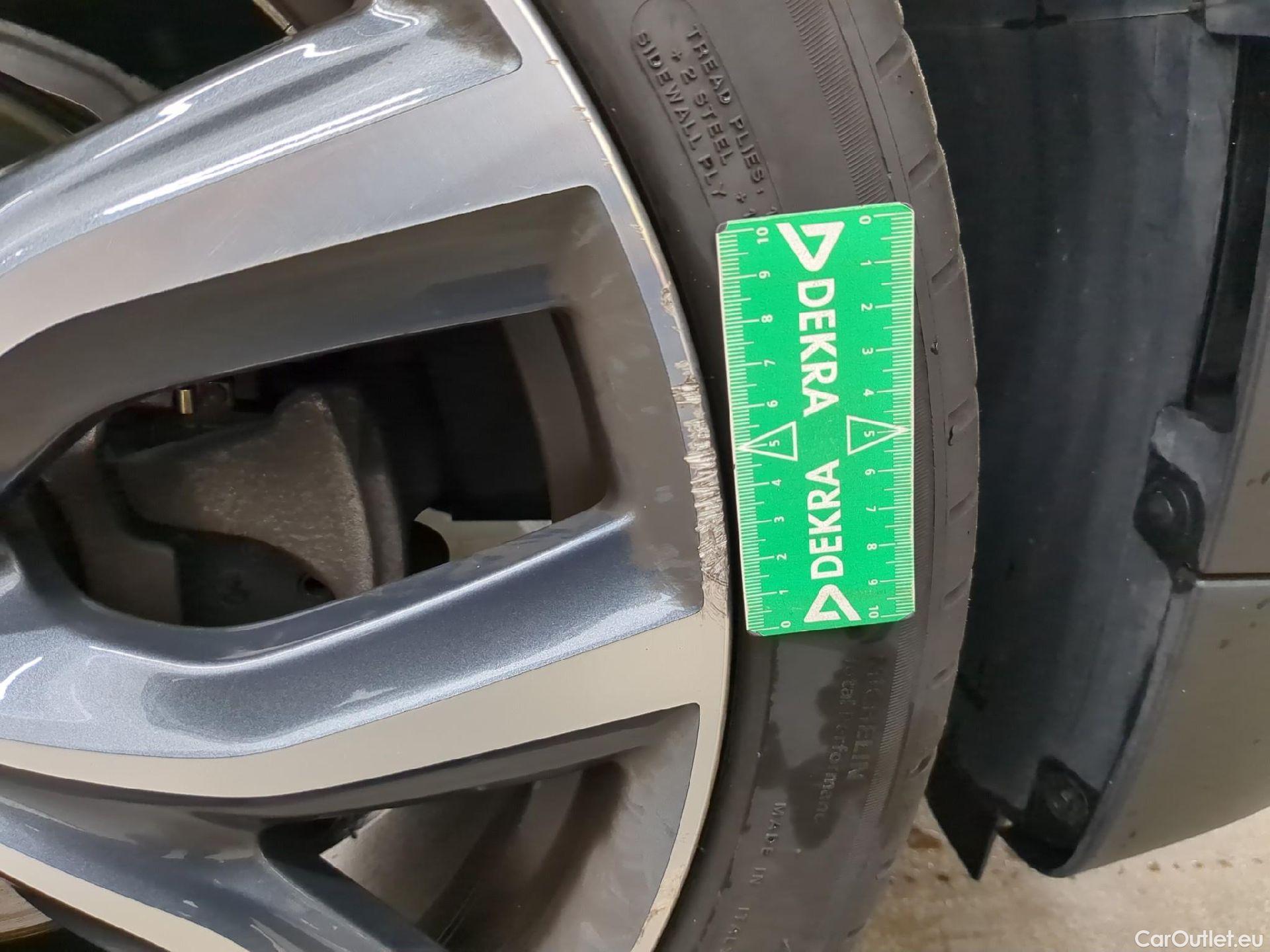  Bmw  X1 Série  sDrive 18 i xLine 1.5 140CV BVA7 E6dT #4