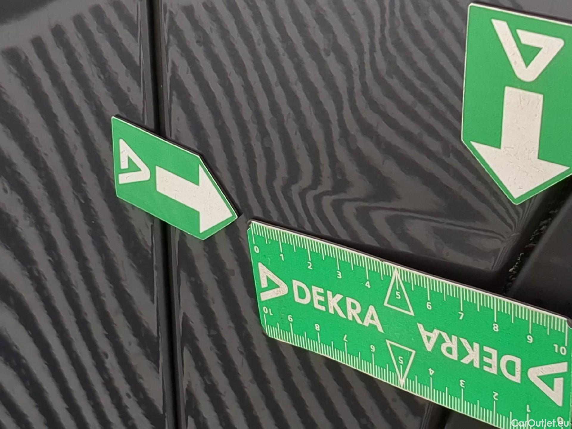  Bmw  X1 Série  sDrive 18 i xLine 1.5 140CV BVA7 E6dT #29