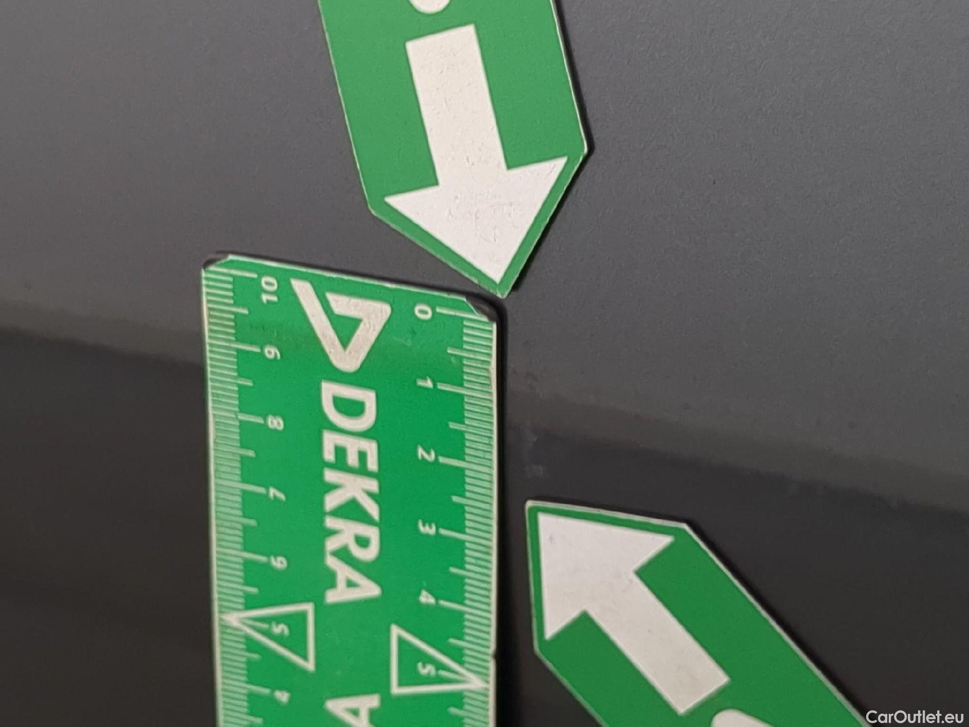  Bmw  X1 Série  sDrive 18 i xLine 1.5 140CV BVA7 E6dT #25