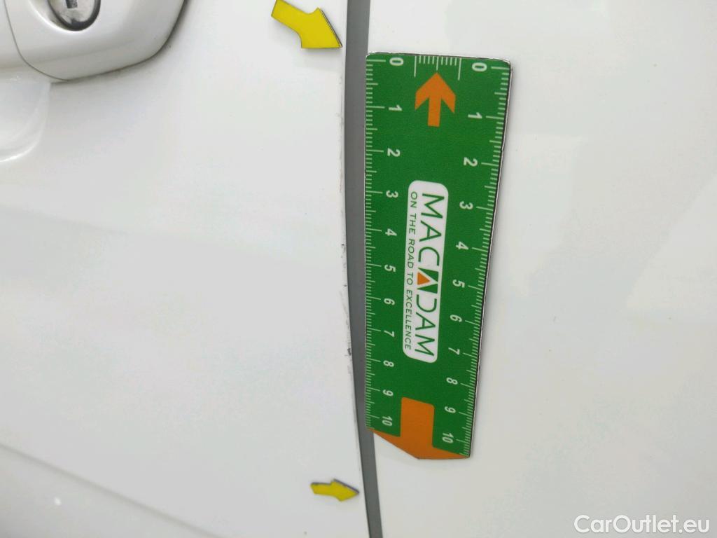  Citroen  C3  Feel Business 1.5 BlueHDI 100CV BVM6 E6d #17