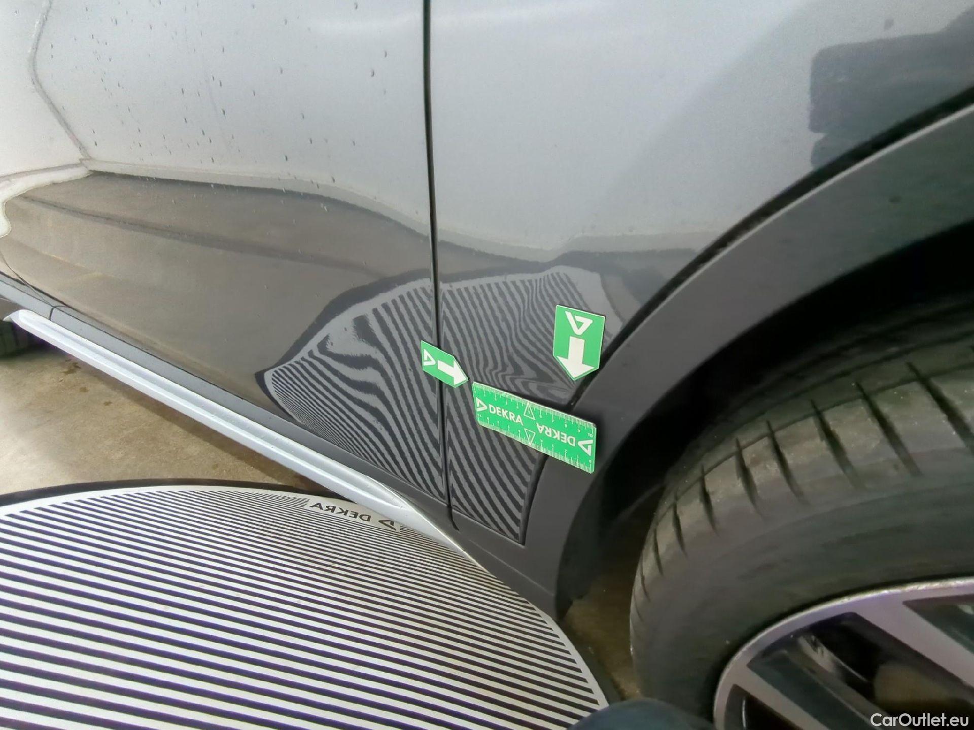  Bmw  X1 Série  sDrive 18 i xLine 1.5 140CV BVA7 E6dT #28