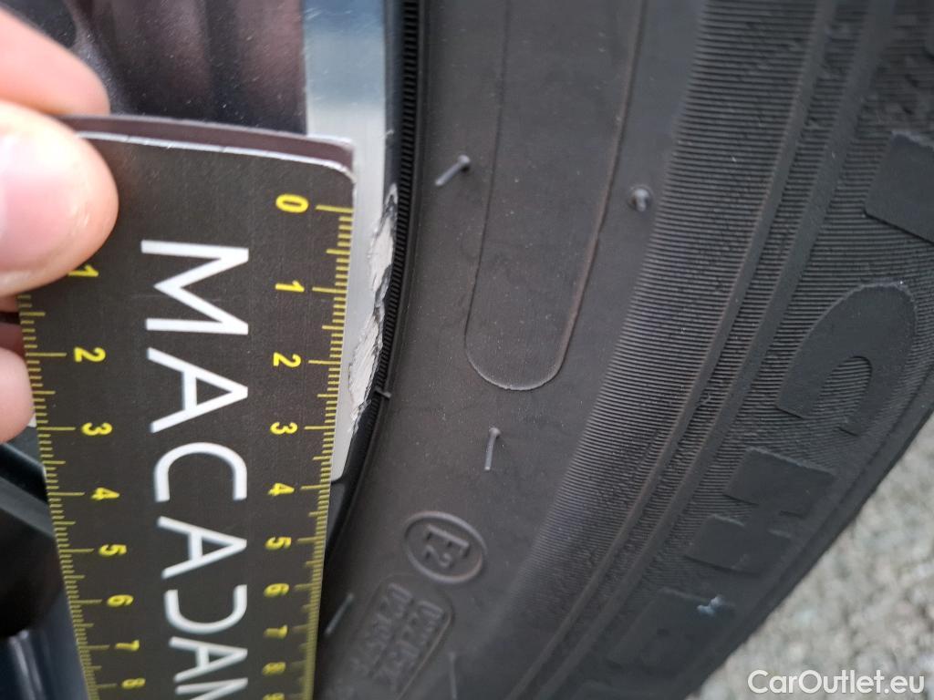  Hyundai  Tucson HYUNDAI  / 2020 / 5P / SUV 1.6 HYBRID 230 CREATIVE #38