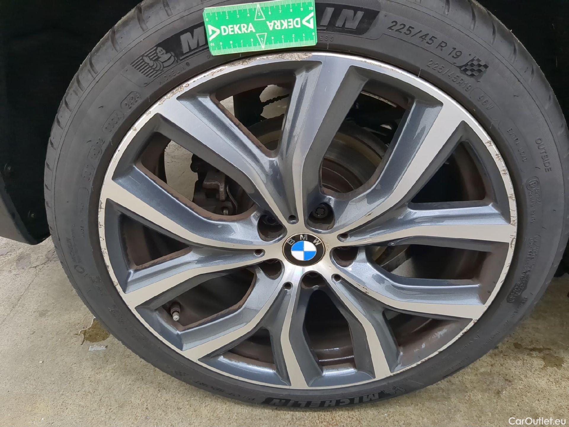  Bmw  X1 Série  sDrive 18 i xLine 1.5 140CV BVA7 E6dT #16