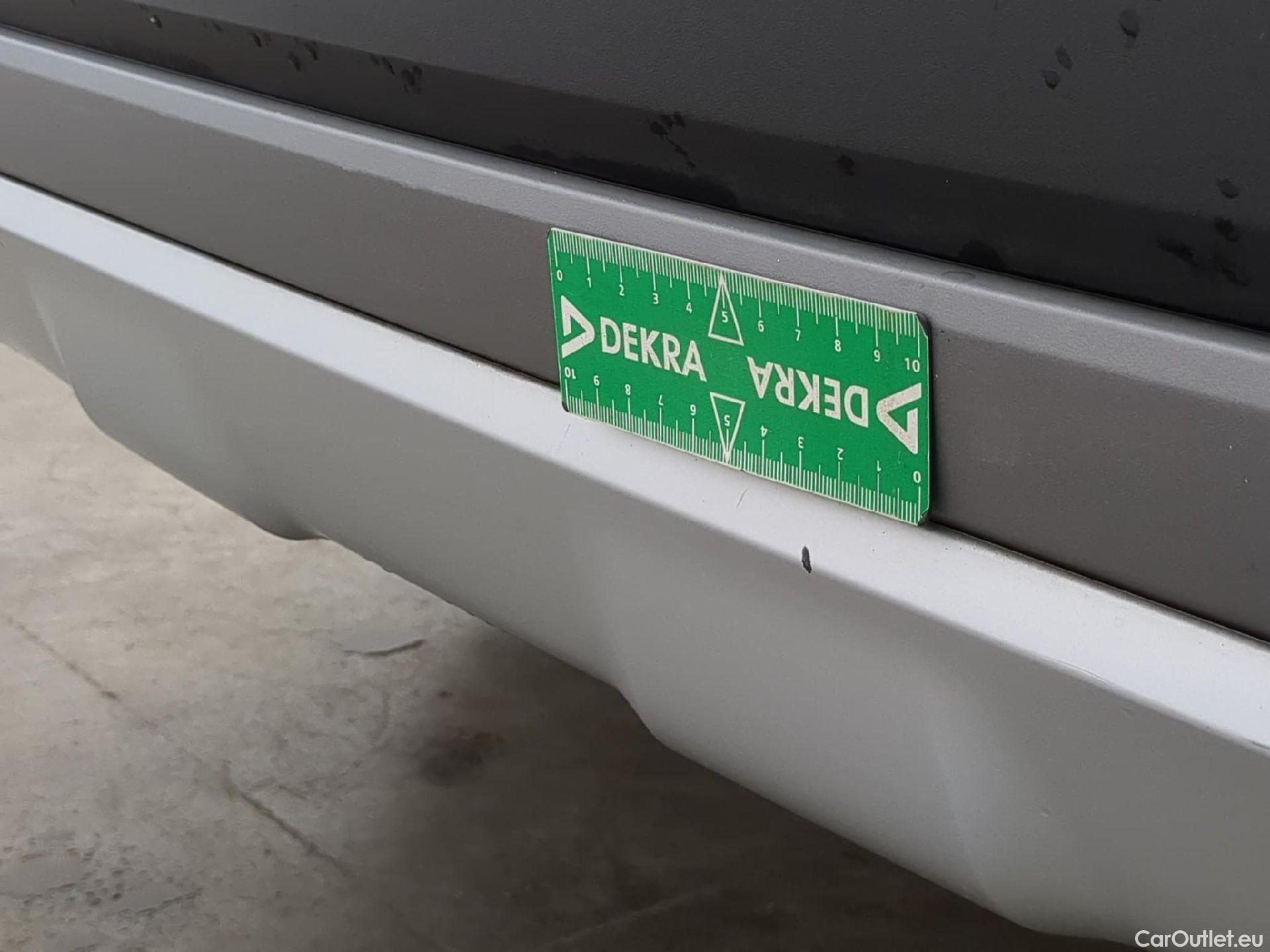  Bmw  X1 Série  sDrive 18 i xLine 1.5 140CV BVA7 E6dT #36