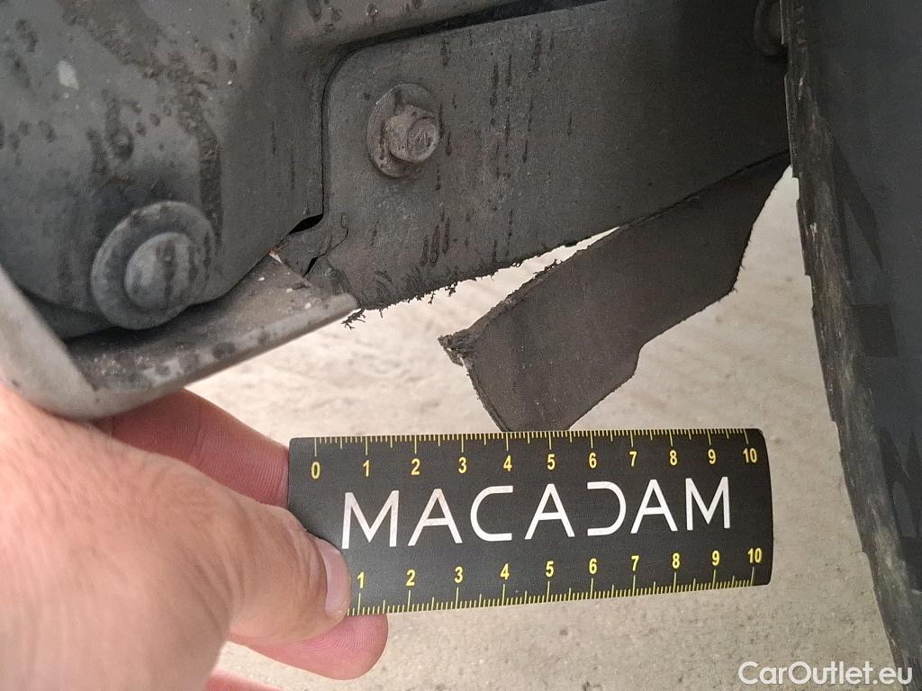  Mercedes  B-Klasse MERCEDES-BENZ Classe B / 2019 / 5P / monospace B 180 d Business Line Edition BA7 #98