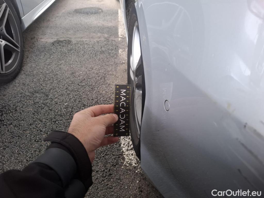  Mercedes  B-Klasse MERCEDES-BENZ Classe B / 2019 / 5P / monospace B 180 d Business Line Edition BA7 #28